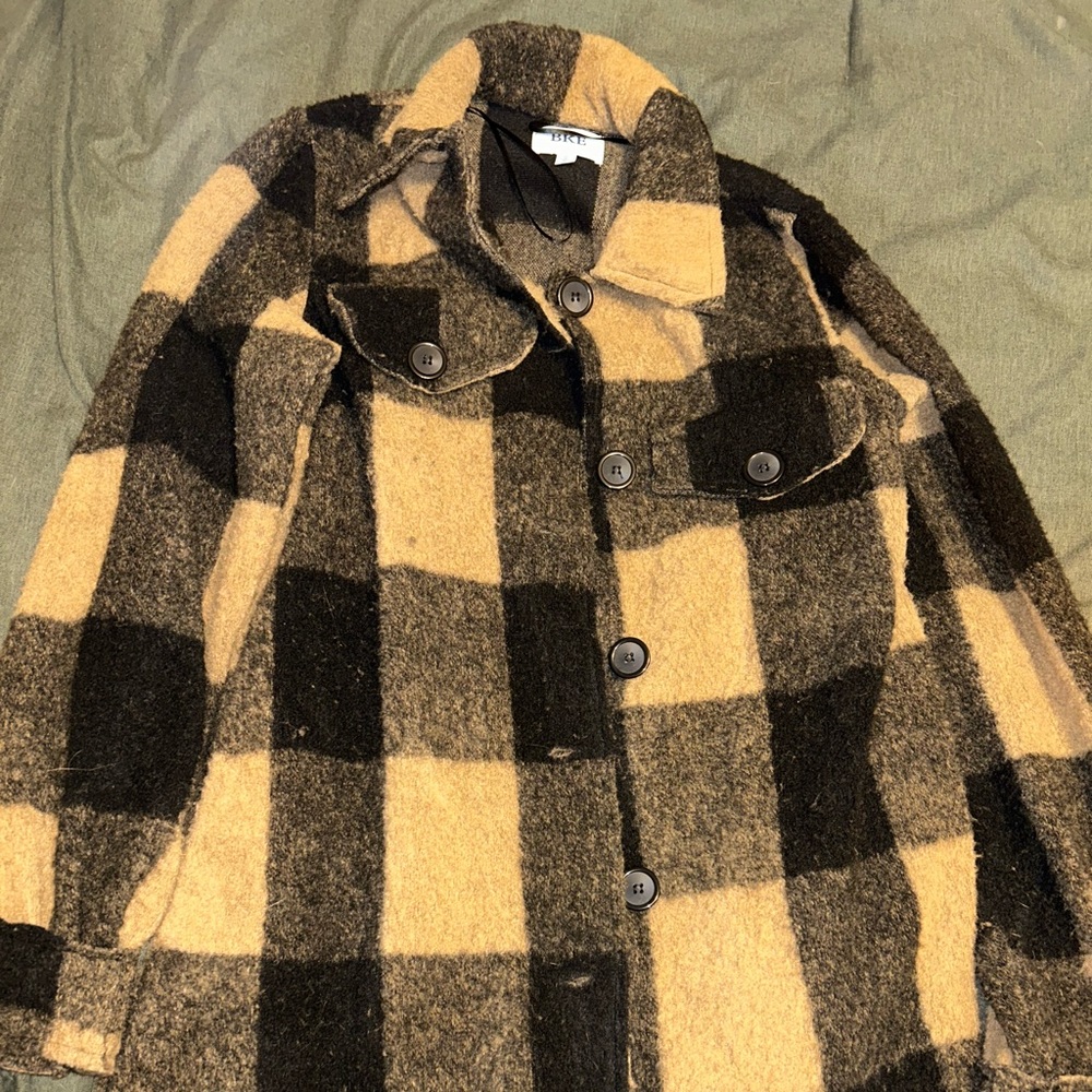 BKE long jacket. Size Small. Brown and black in color. Two pockets on the front.